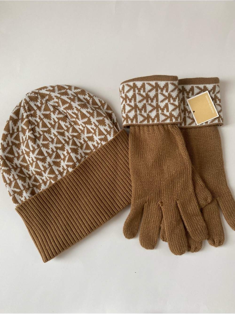 MICHAEL Michael Kors Logo Beanie Hat Glove Set